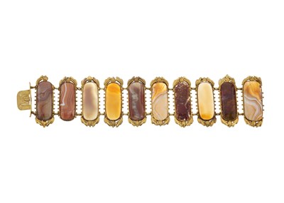Lot 14 - A Victorian agate panel bracelet
