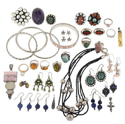 Lot 576 - A selection of mainly silver gem set jewellery