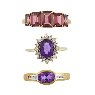 Lot 518 - Three 9ct gold gem set rings