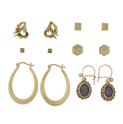 Lot 534 - Six pairs of earrings