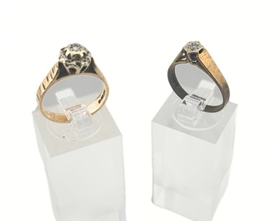 Lot 488 - Two 9ct gold diamond rings