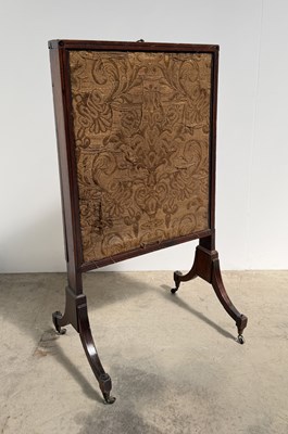 Lot 809 - A Regency mahogany firescreen, circa 1820,...