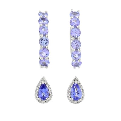 Lot 484 - Two pairs of gold tanzanite earrings