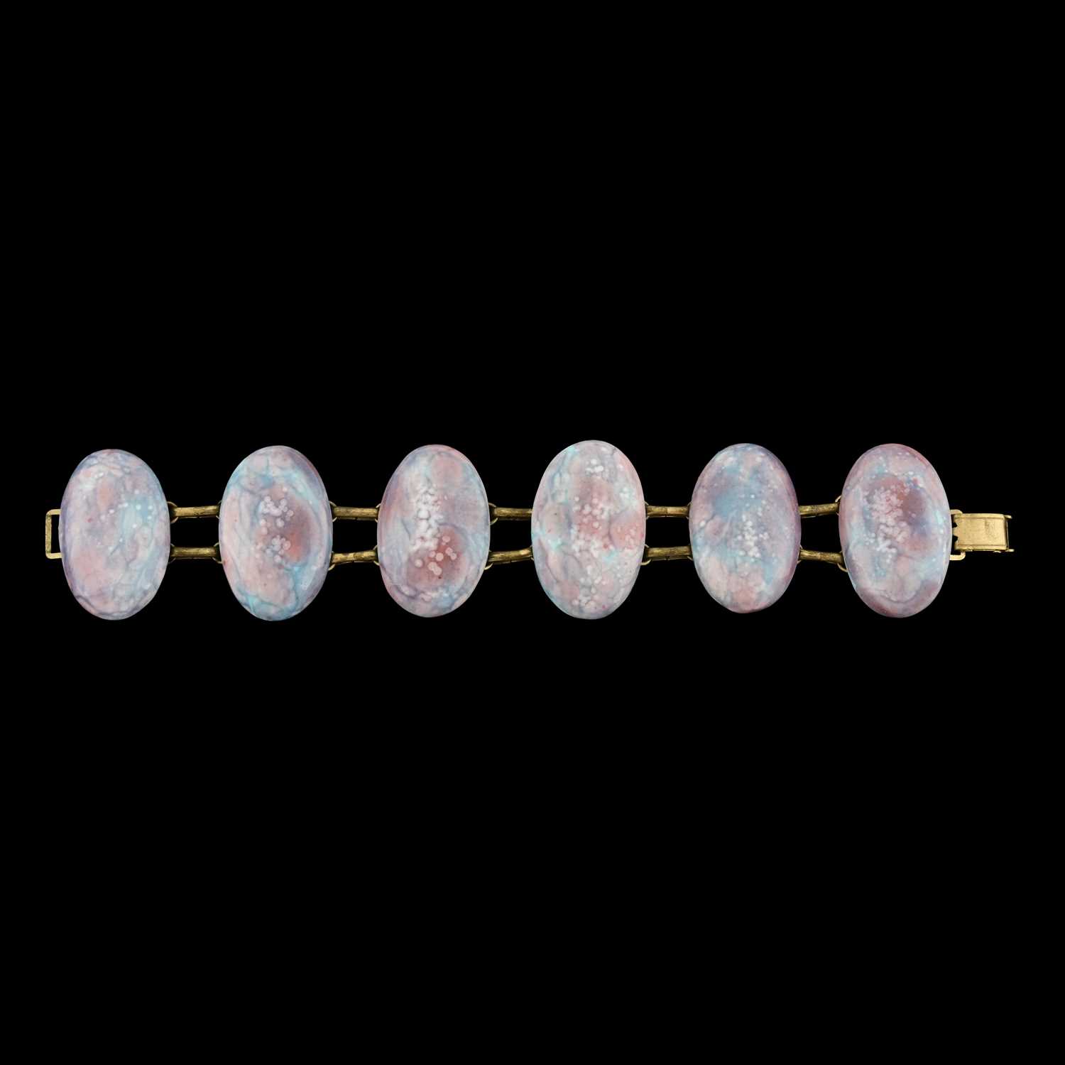 Lot 50 - Ruskin, an Arts and Crafts gilt metal and...