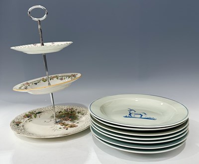 Lot 19 - A collection of seven shallow blue and white...