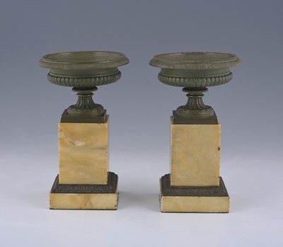 Lot 623 - A pair of 'Grand Tour' bronze tazzas, 19th...