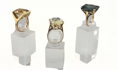 Lot 404 - Three 9ct gold gem rings