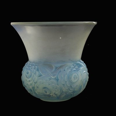 Lot 45 - Rene Lalique, a Renoncules opalescent glass...