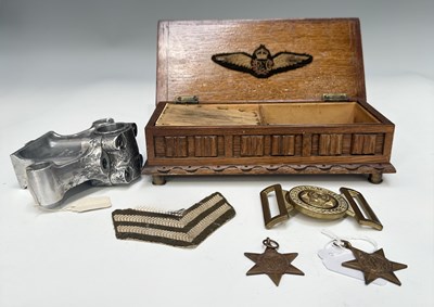 Lot 246 - A collection of British military memorabilia,...