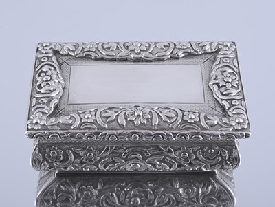 Lot 19 - An early Victorian silver table snuff box, by...