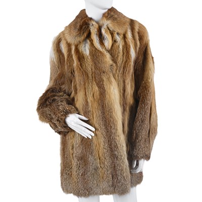 Lot 626 - A red fox fur jacket.