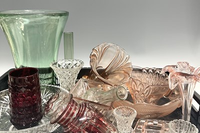 Lot 49 - A collection of miscellaneous glass, including...