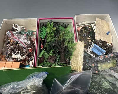 Lot 87 - A large collection of Britains plastic figures...