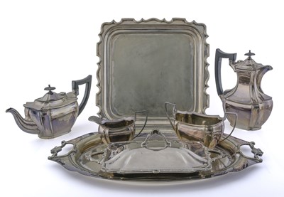 Lot 11 - A quantity of plated items, to include entree...