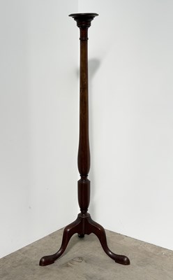Lot 808 - An early 19th century mahogany torchere on...