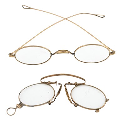 Lot 570 - A pair of yellow metal framed pince nez and a...