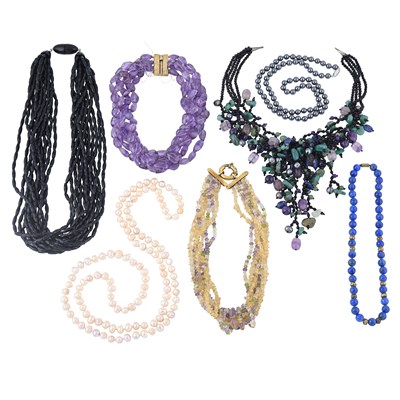 Lot 463 - A selection of gem bead necklaces