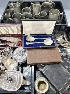Lot 62 - A quantity of plated metalware and pewter, to...