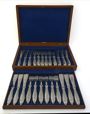 Lot 5 - An electroplated set of novelty fish knives...