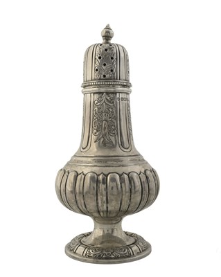 Lot 255 - An Edwardian silver sugar caster, by John...