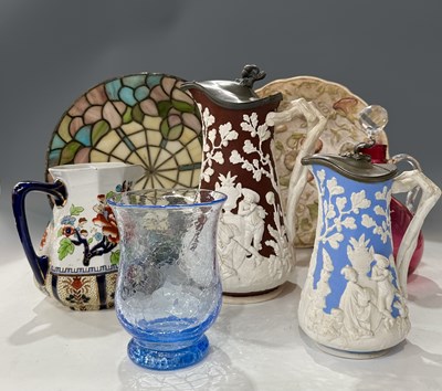 Lot 64 - A collection of ceramics and glass including...