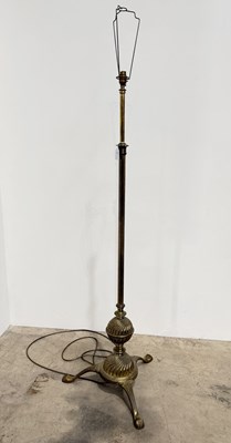 Lot 770 - An early 20th century telescopic brass...