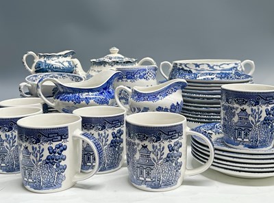 Lot 1 - Blue and white transferware part dinner...
