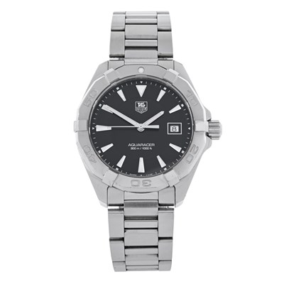 Lot 241 - Tag Heuer, a stainless steel Aquaracer bracelet watch