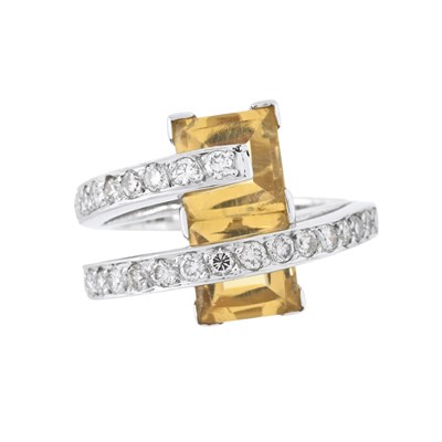 Lot 77 - A citrine and brilliant-cut diamond dress ring