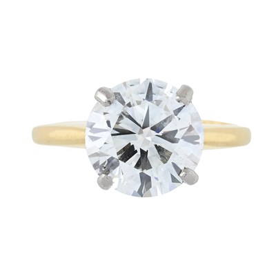 Lot 201 - An 18ct gold brilliant-cut diamond single stone ring