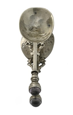 Lot 139 - Amy Sandheim, a George V Arts & Crafts silver...