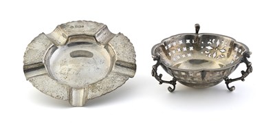 Lot 222 - An Edwardian pierced silver dish, by Mappin &...