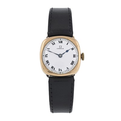 Lot 220 - Omega, a 9ct gold wrist watch