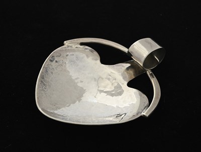 Lot 136 - A. E. Jones, an Edwardian Art Nouveau silver...