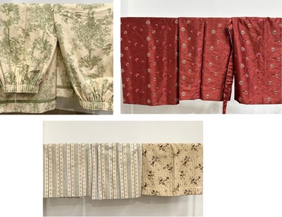 Lot 712a - Four pairs and one single lined curtain: one...