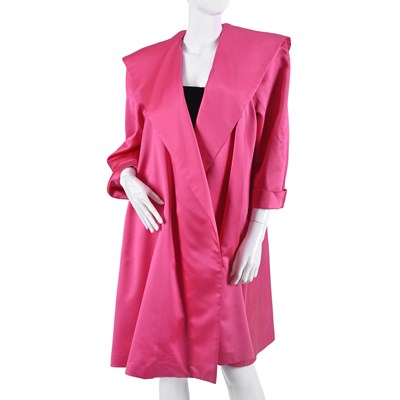 Lot 597 - A selection of ladies vintage clothing.