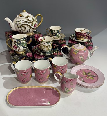 Lot 16 - A collection of teawares including: Spode...