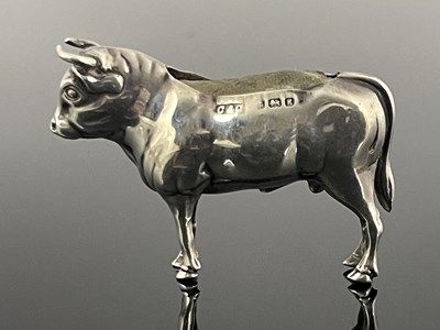 Lot 50 - An Edwardian silver novelty pin cushion,...