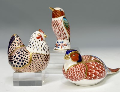 Lot 118 - A small collection of bone china, Royal Crown...
