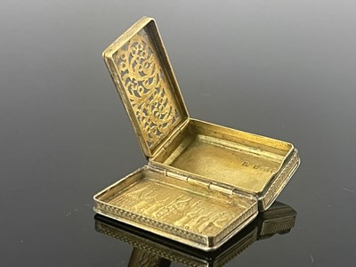 Lot 147 - A George IV silver gilt castle top vinaigrette,...