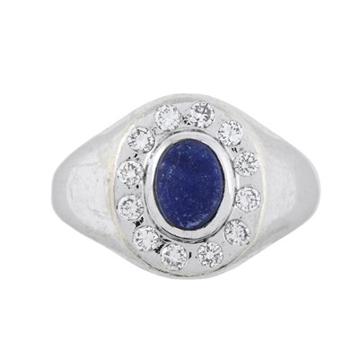 Lot 197 - A 9ct gold lapis lazuli and brilliant-cut diamond cluster signet ring