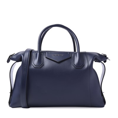 Lot 404 - Givenchy, an Antigona Soft Boston bag.
