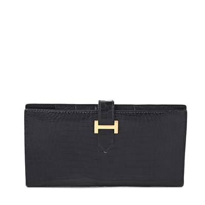 Lot 454 - Hermes, a 1998 Porosus Crocodile Bearn wallet.