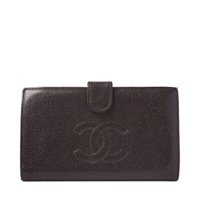 Lot 324 - Chanel, a vintage long bifold wallet.