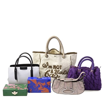 Lot 592 - A selection of designer bags.