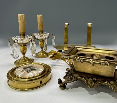 Lot 58 - A collection of brass ware to include a...