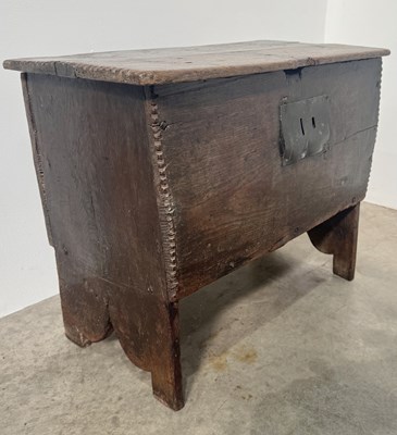 Lot 477 - A 17th-century oak plank chest, of small...