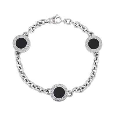Lot 134 - Bulgari, an onyx bracelet.