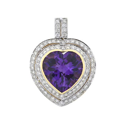 Lot 149 - A heart shape amethyst and brilliant-cut diamond cluster pendant