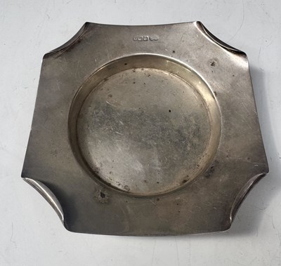 Lot 539 - An early 20th century silver ashtray stamped...